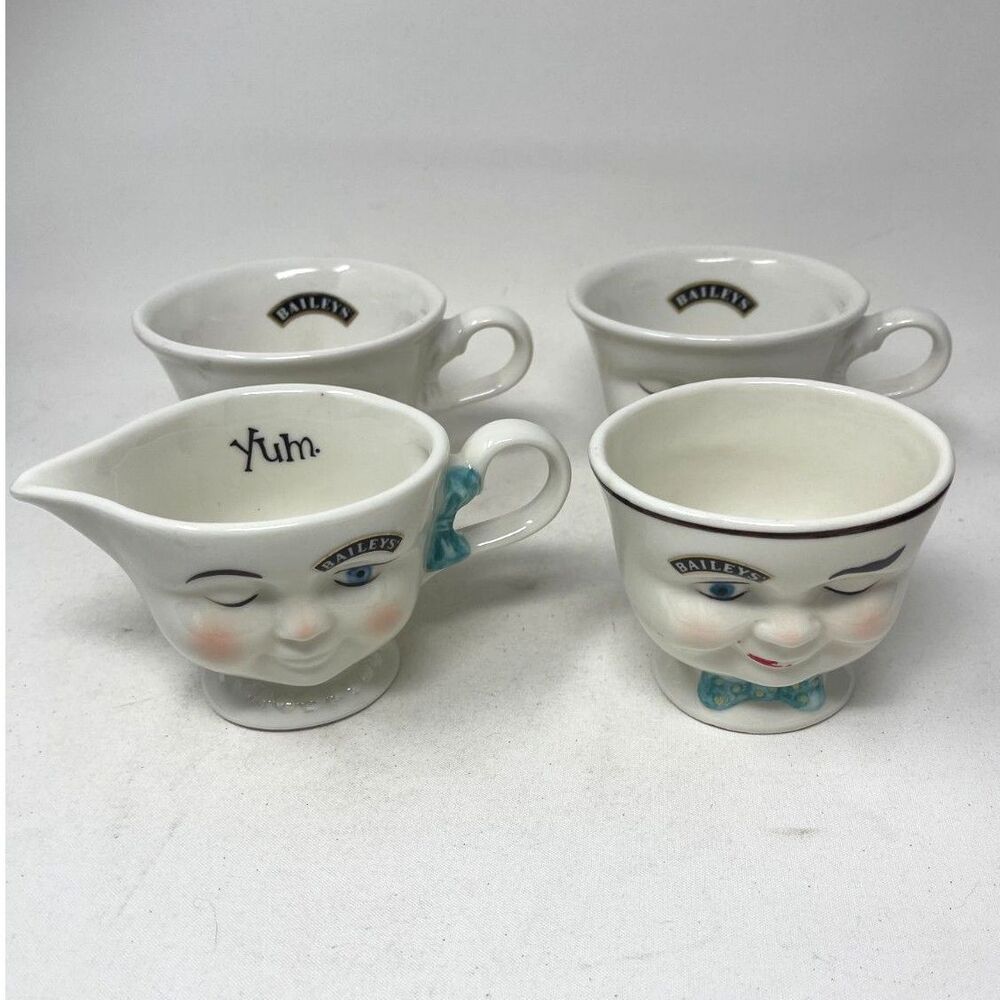 BAILEYS IRISH CREAM Set of 4 Winking Face Mugs Cups Creamer & Sugar Vintage VGC